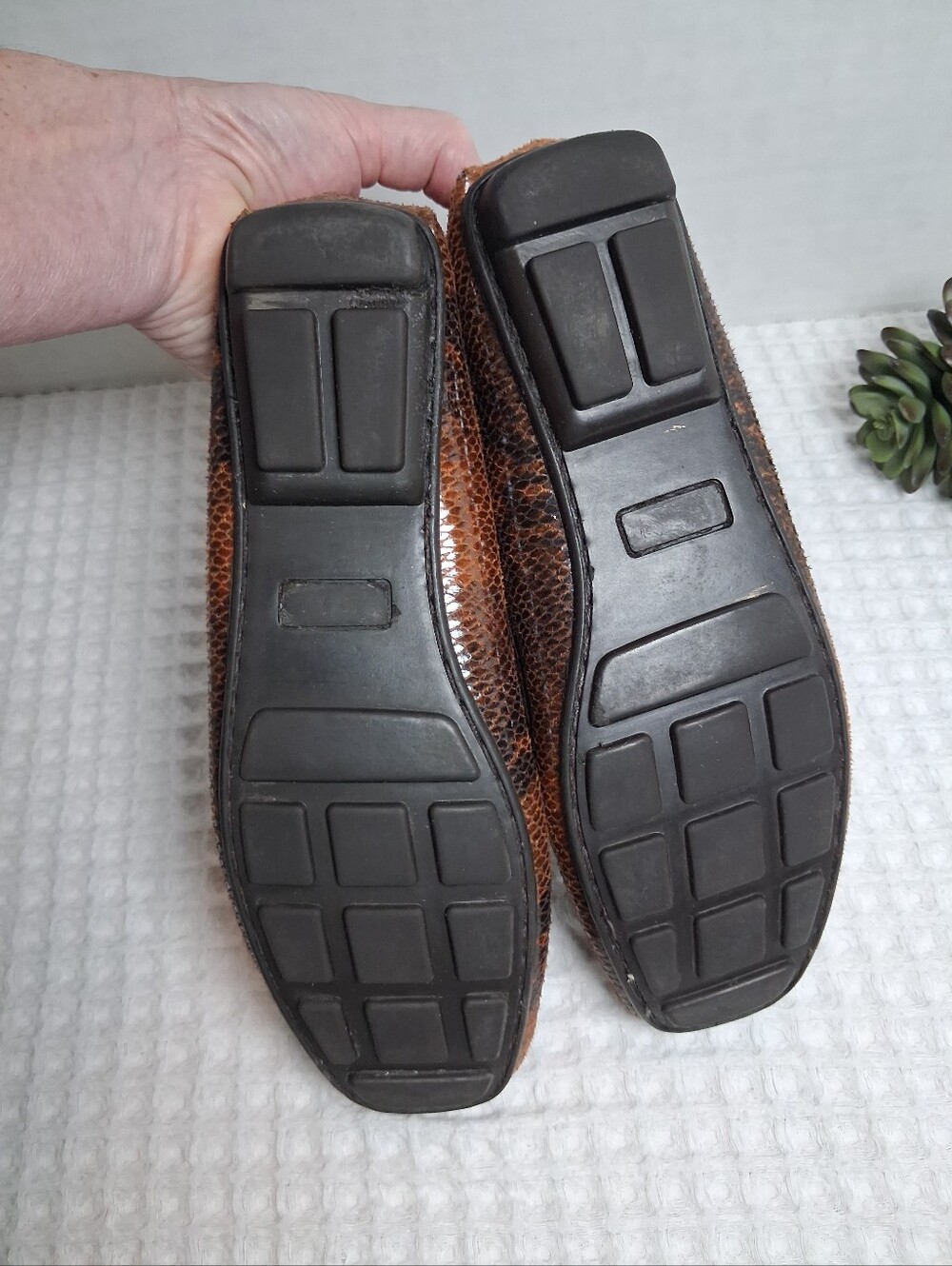 Liz Claiborne Womens Brown/Tan Faux Snakeskin Loafer/Mocassin Size 7 - Picture 9 of 12